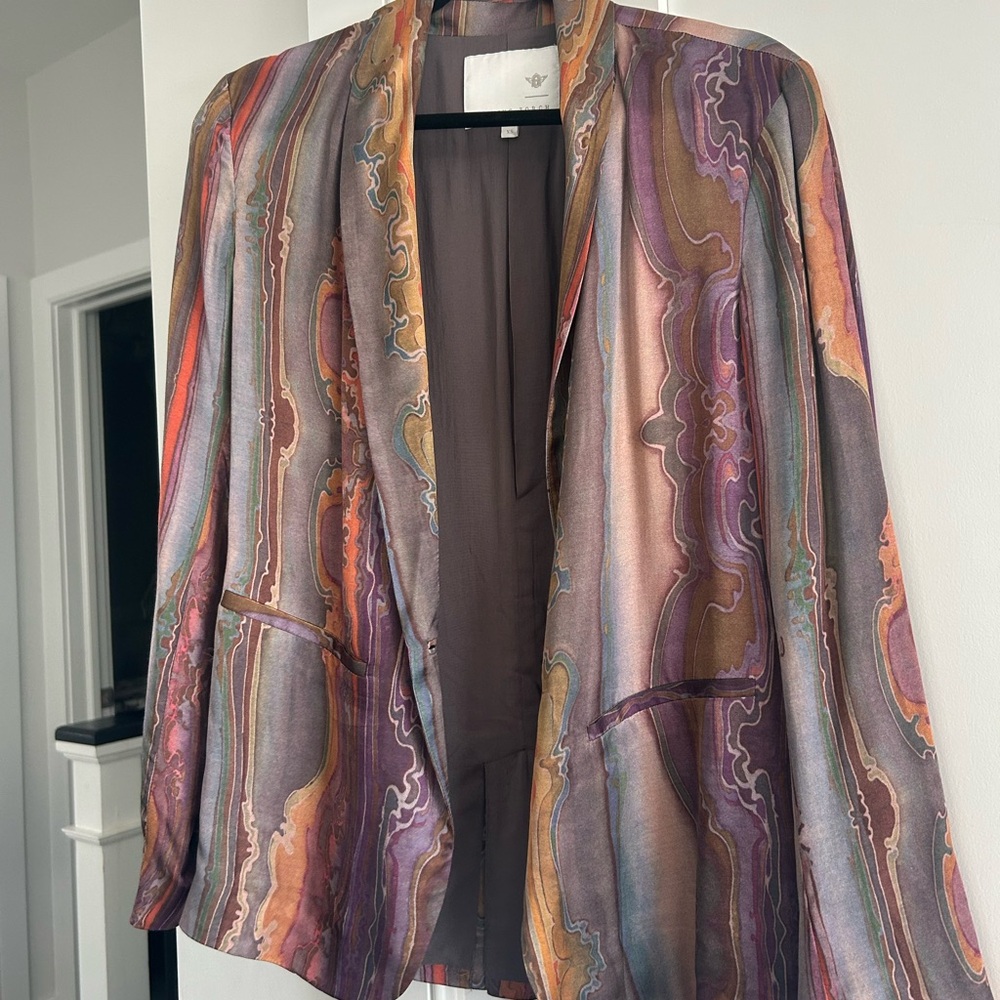 Burning Torch 💯 silk Multicolor blazer